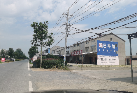 云梦如何能保证墙体广告的醒目性？