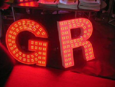 云梦LED发光字有哪些优势？